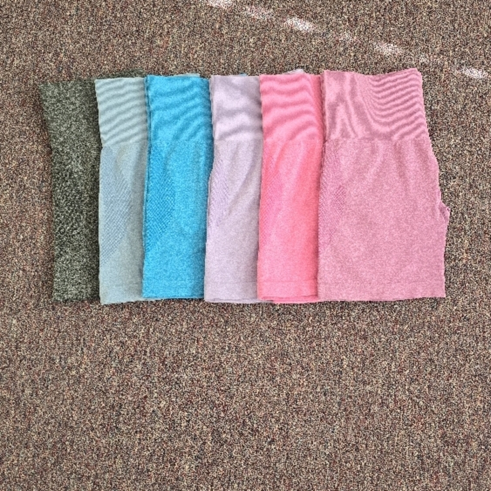 LOT Contour Seamless Shorts